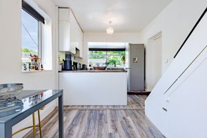 Sandy Lane Preston Brook